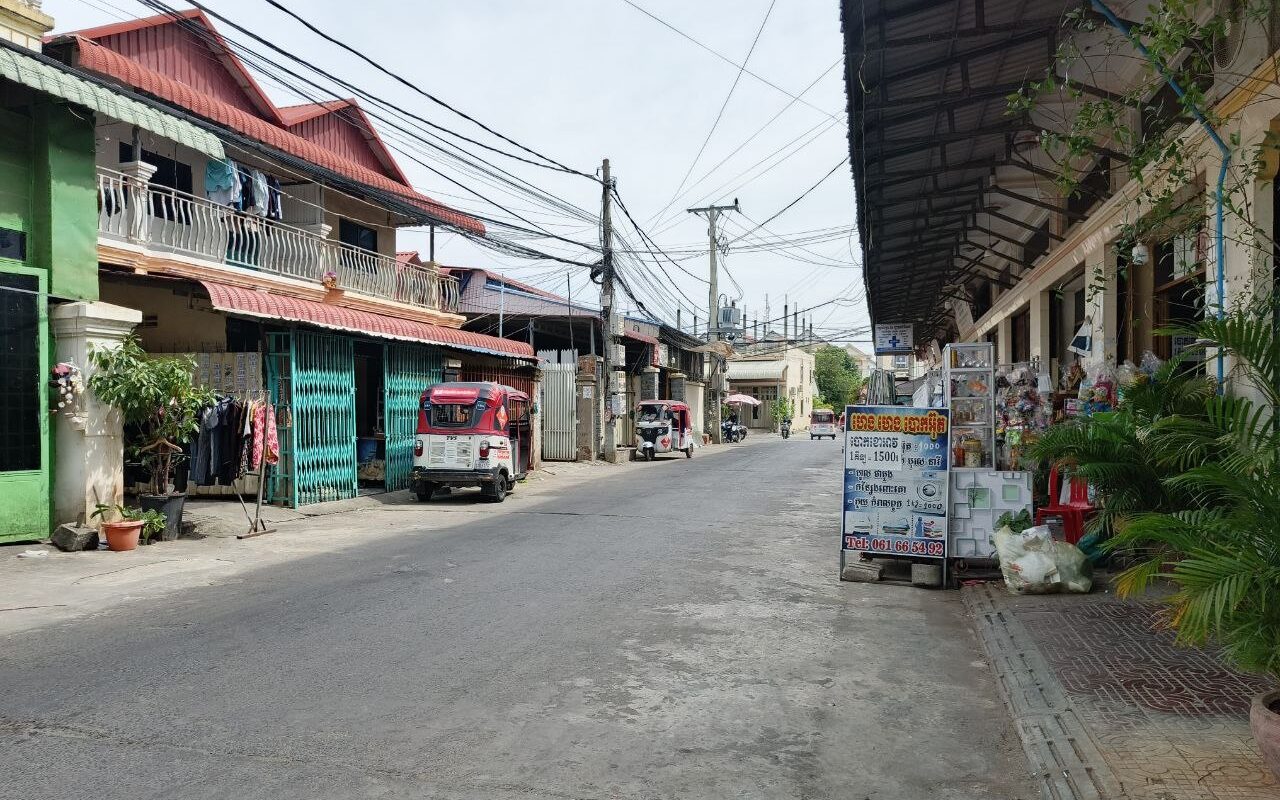 $$$-ផ្ទះដាក់លក់ជិតផ្សារត្រពាំងឈូក-$$$