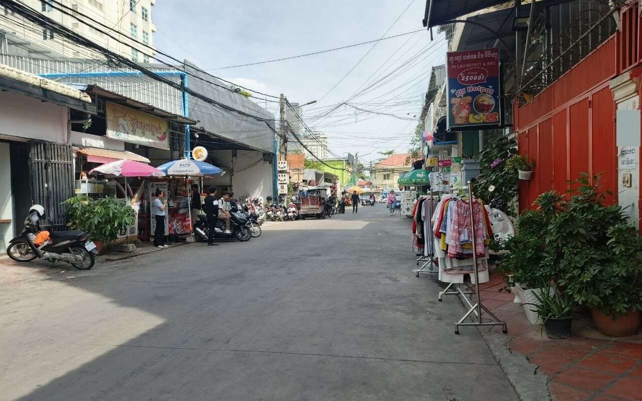 $$$-ផ្ទះដាក់លក់ក្បែសាលាSETEC-$$$