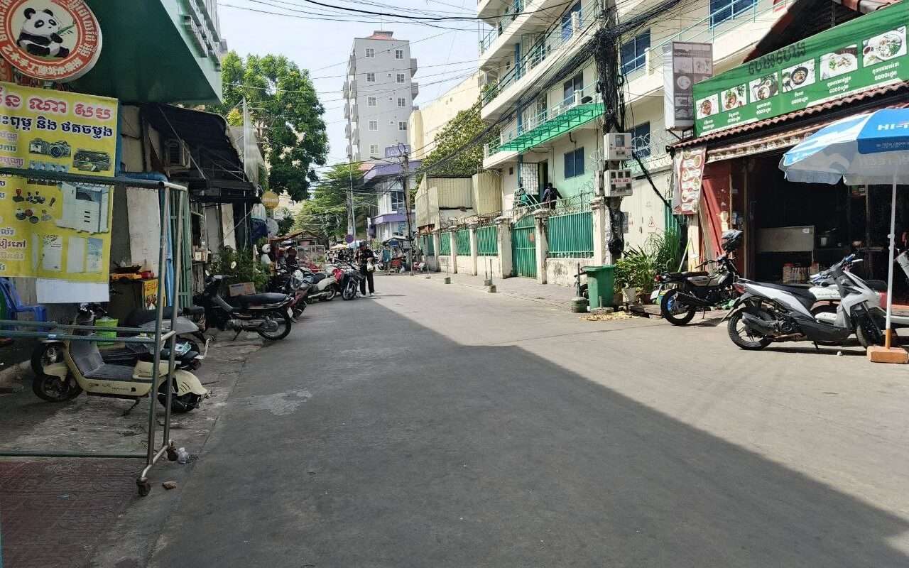 $$$-ផ្ទះដាក់លក់ក្បែសាលាSETEC-$$$