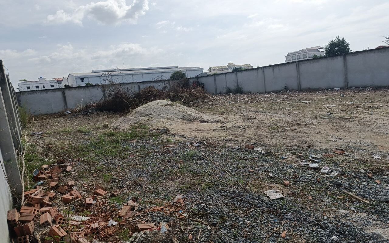 $$$-ដីលក់ផ្លូវបេតុង ខ្នាតសង់ផ្ទះល្វែង-$$$