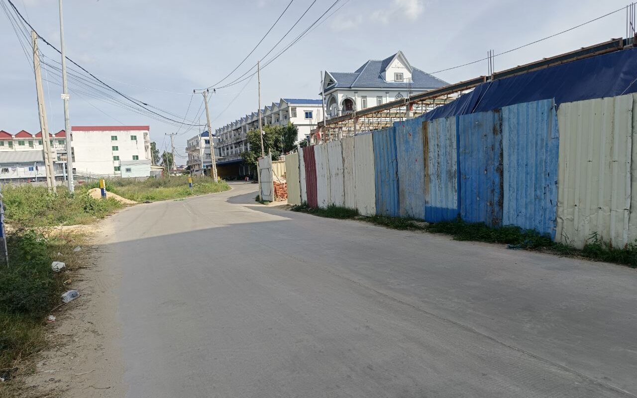 $$$-ផ្ទះល្វែងសង់ថ្មីដាក់លក់បន្ទាន់-$$$