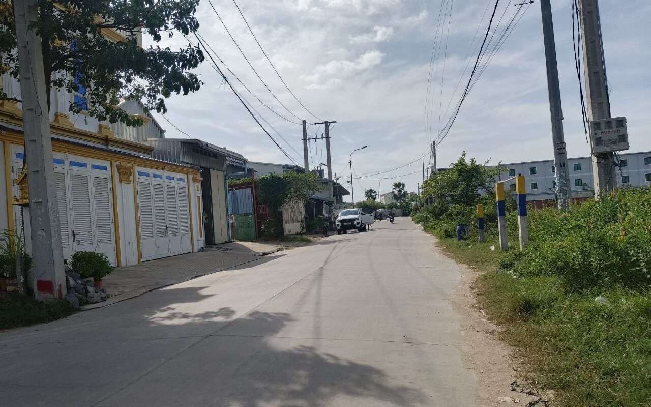 $$$-ផ្ទះល្វែងសង់ថ្មីដាក់លក់បន្ទាន់-$$$