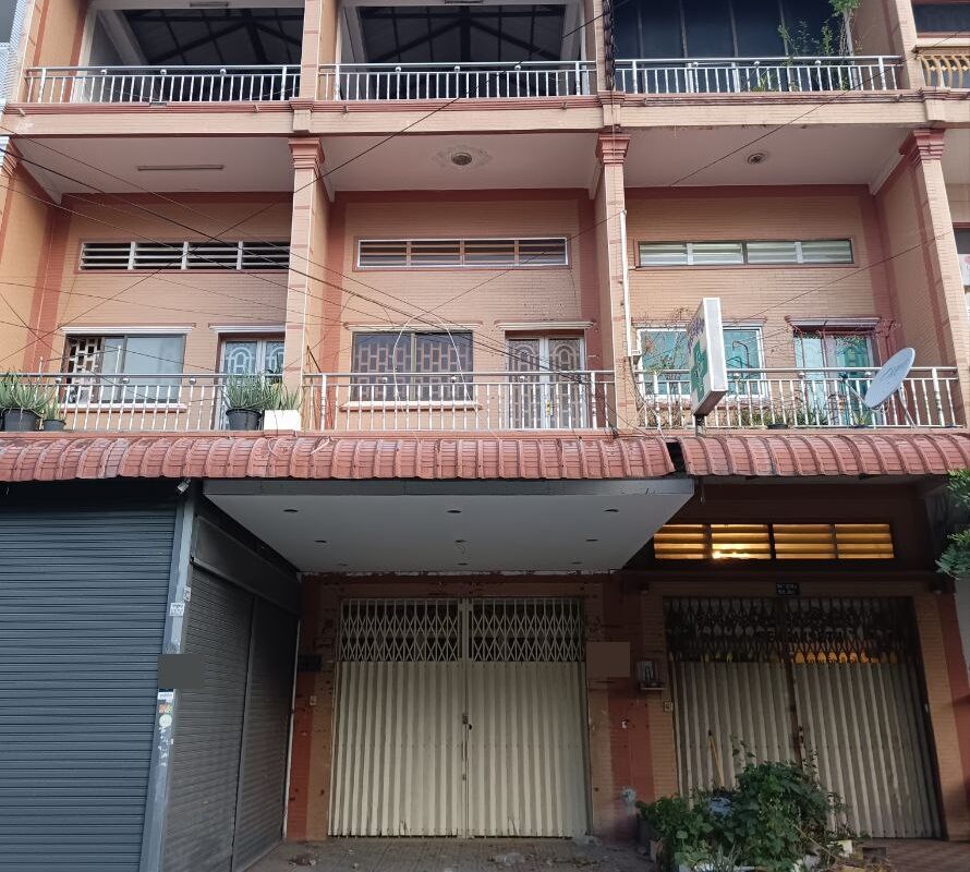 $$$-ផ្ទះល្វែងក្បែរផ្សារត្រពាំងឈូកដាក់ជួល-$$$