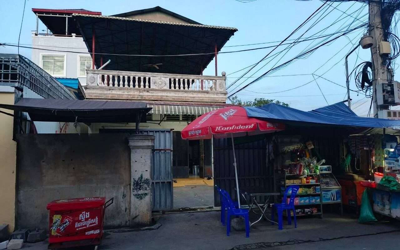 $$$-ផ្ទះកែងដាក់លក់ប្រញាប់អូបែកក្អម-$$$