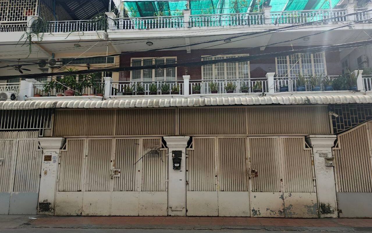 $$$-ផ្ទះ2ល្វែងដាក់លក់បន្ទាន់ទឹកល្អក់3-$$$