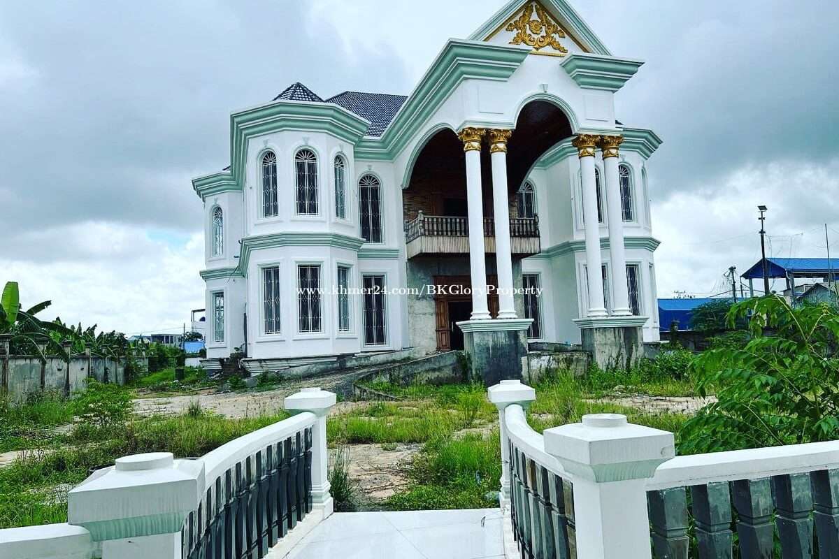 $$$-ភូមិគ្រឹះដាក់លក់នៅក្រុងតាខ្មៅ-$$$