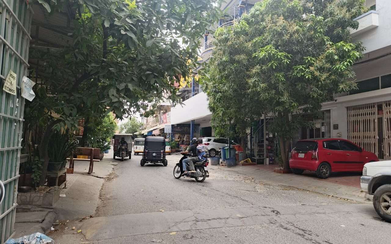 $$$-ផ្ទះលក់លើផ្លូវអាចរកស៊ីបាន-$$$