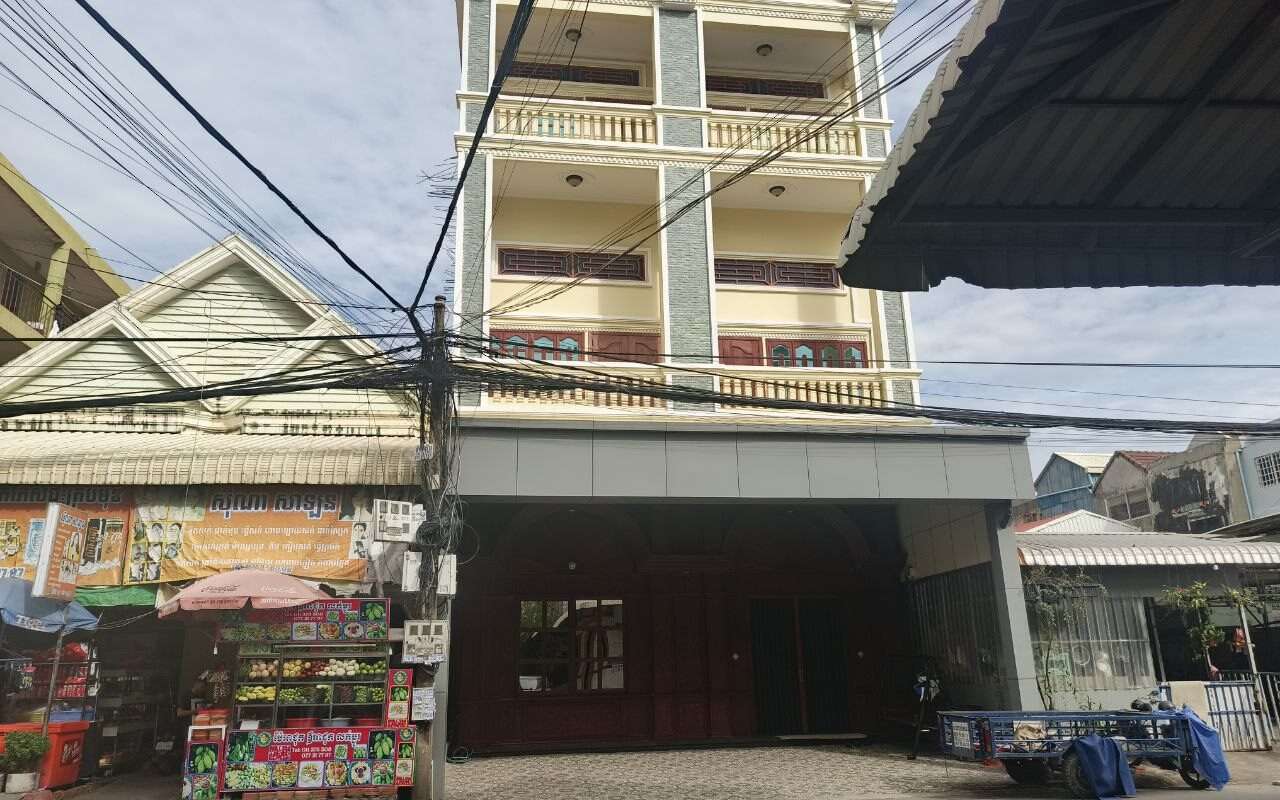 $$$-ផ្ទះ2ល្វែងលក់ផ្សារសឡា-$$$