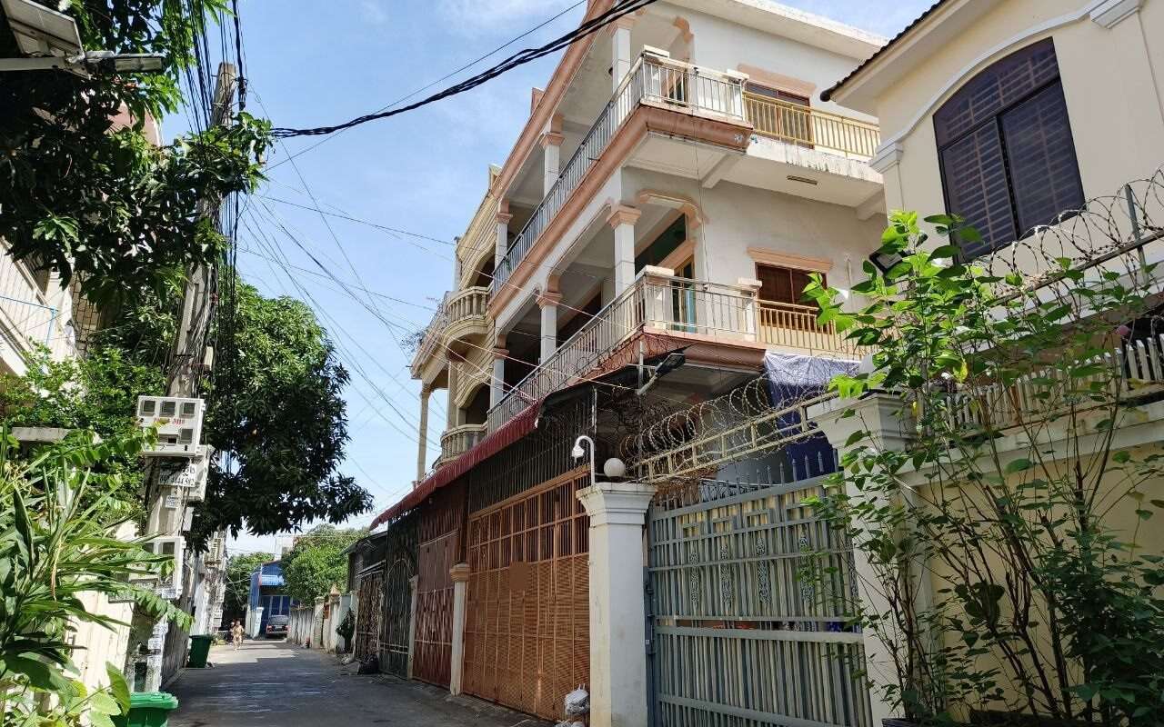 $$$-ផ្ទះល្វែងលក់សឡា-$$$