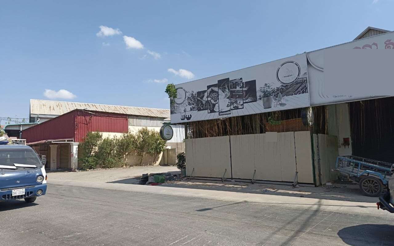 $$$-ដីជួលជាង2000m²ស្តុបទួលពង្រ-$$$