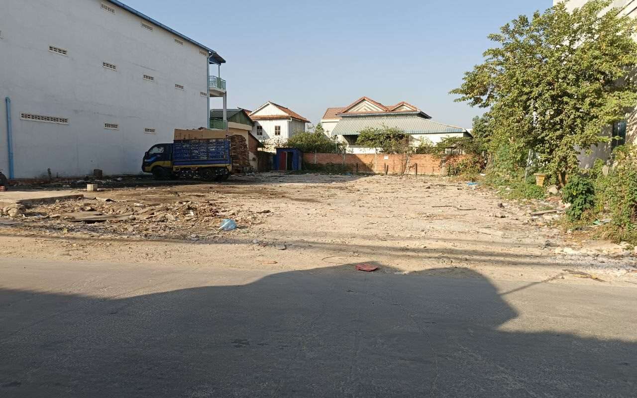 $$$-ដីលក់20mx40m $330,000-$$$