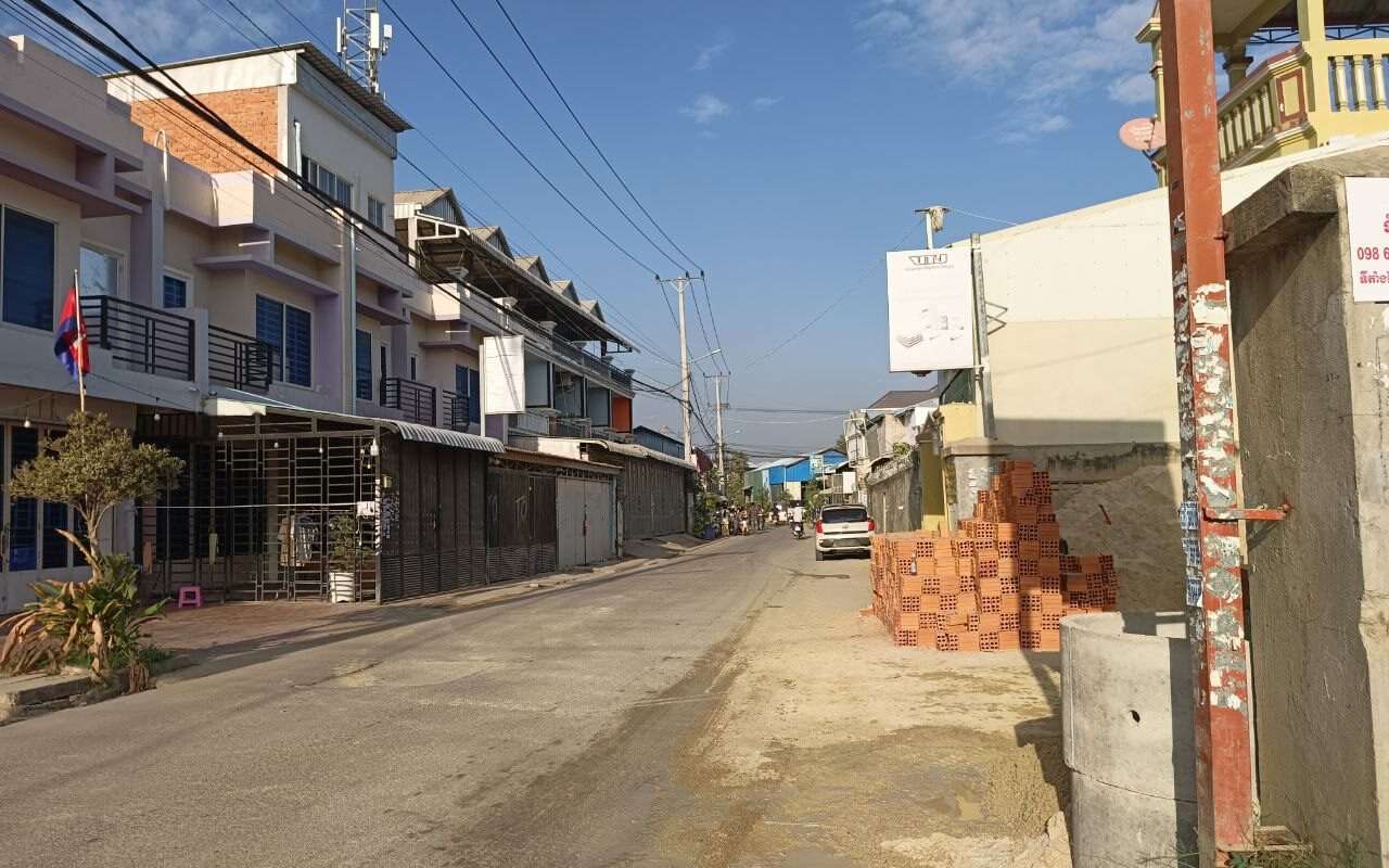 $$$-ដីកែងលក់ 10m x 15m $48,000-$$$