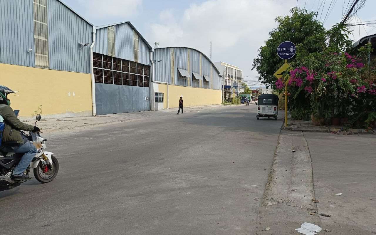 $$$-ដីលក់40​ x 30. 20 x 30 $450,000-$$$