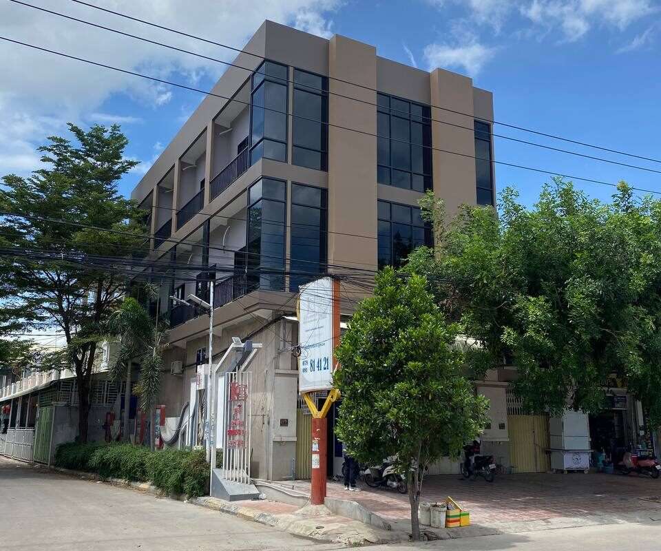 $$$-ផ្ទះពីរល្វែងកែងជួលវាលស្បូវ-$$$