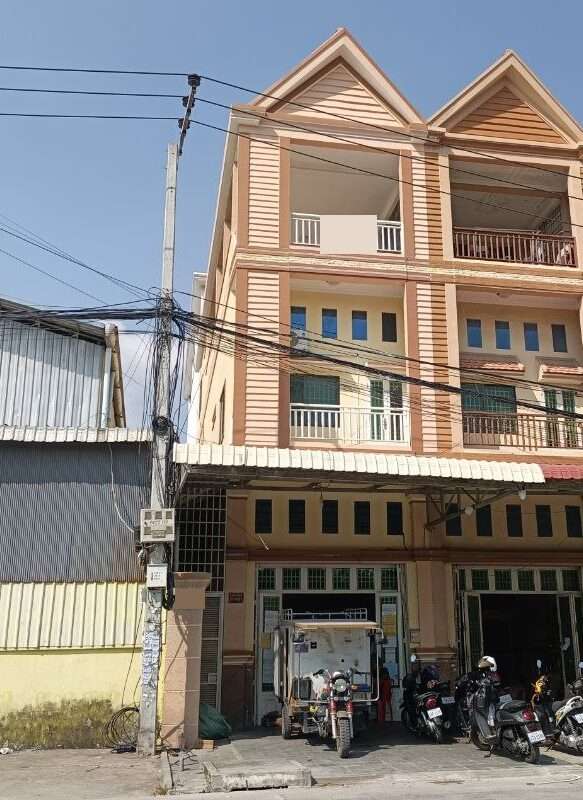 $$$-ផ្ទះផ្លូវធំលក់ដី5,2×20 $245,000-$$$