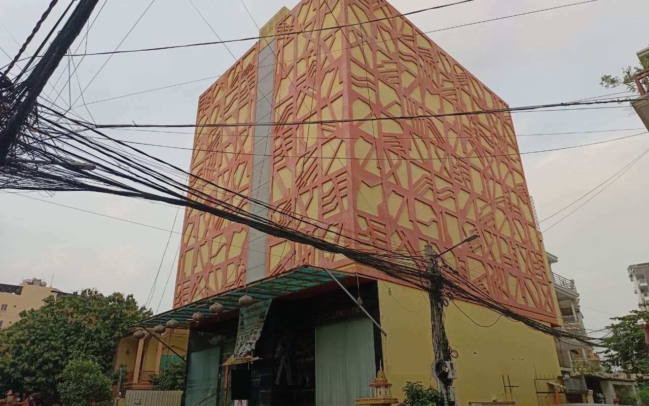 $$$-Corner Building for Sale-$$$