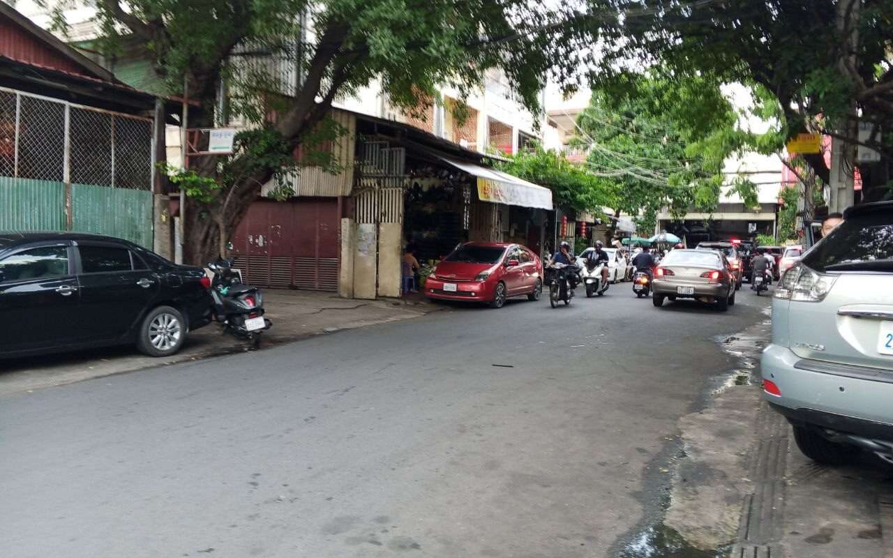 $$$-ឃ្លាំងជួលជិតម៉ុងឌីយ៉ាល15×30 $2,3000/m-$$$