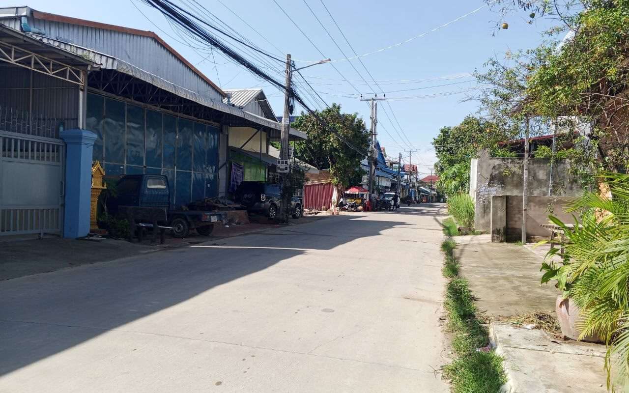 $$$-ឃ្លាំងលក់2,156m² តំលៃ$350/m²-$$$