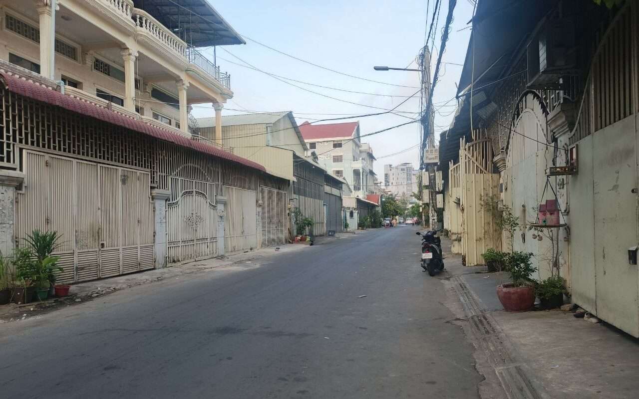 $$$-Land 10mx15m Rent $1000-$$$