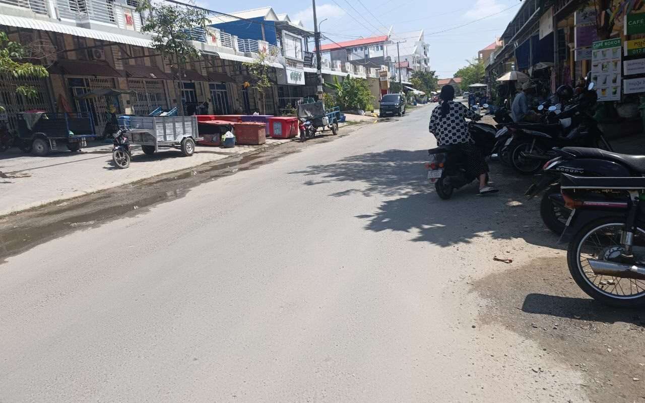 $$$-ផ្ទះលក់ចោមចៅ2 $100,000-$$$