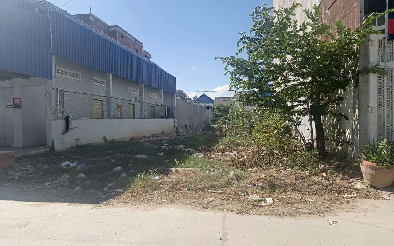 $$$-ដីឡូតិ៍លក់4.2mx18mប្លង់រឹង$28,000-$$$