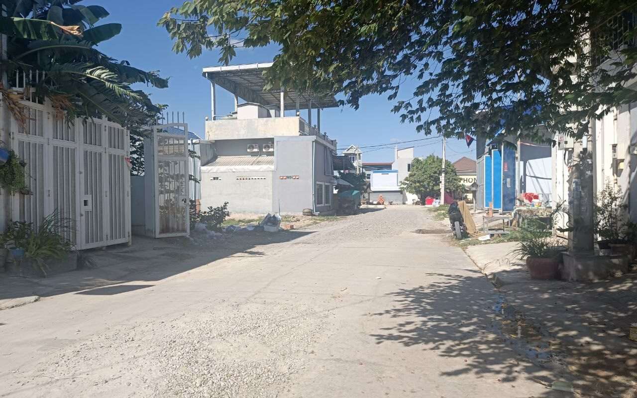 $$$-ដីឡូតិ៍លក់4.2mx18mប្លង់រឹង$28,000-$$$