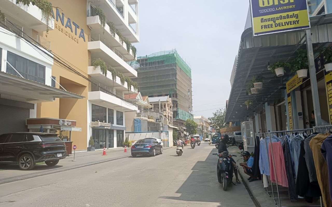 $$$-Small-Villa for Sale 7mx27m-$$$