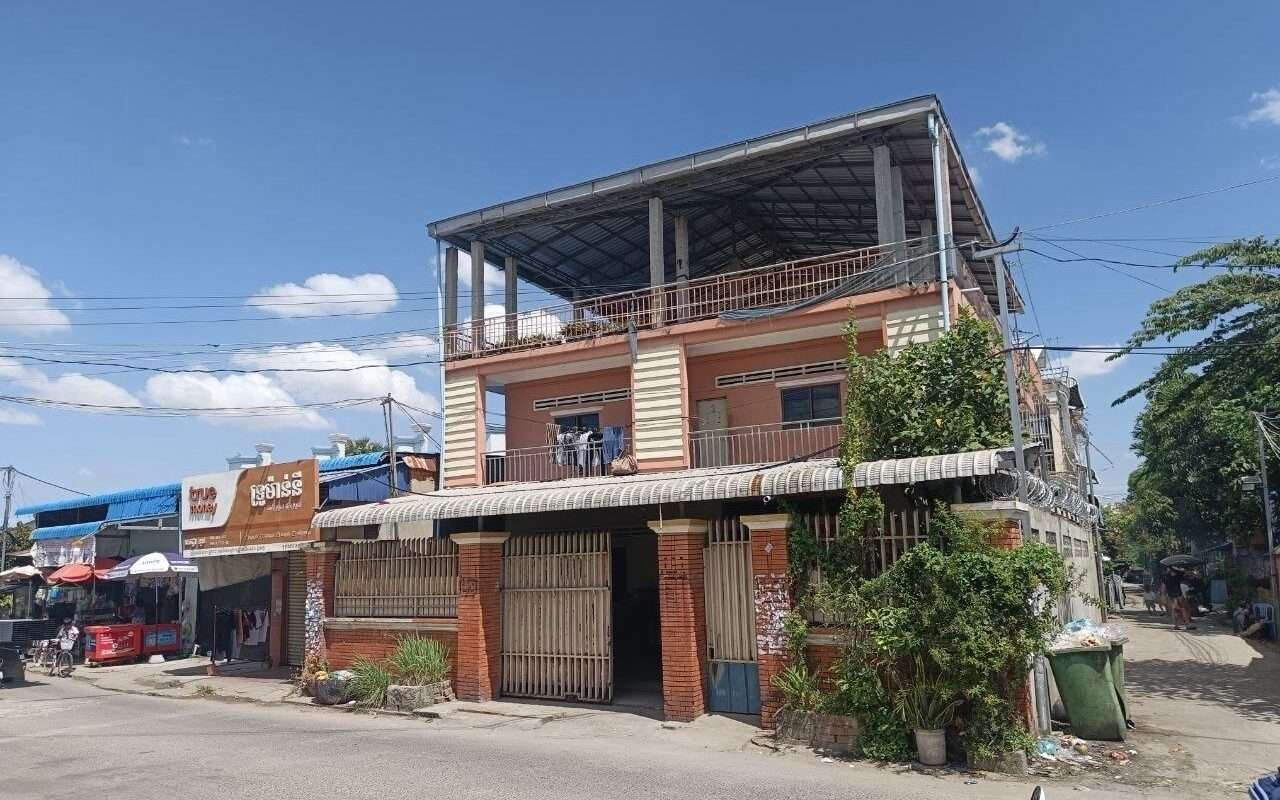 $$$-ផ្ទះ2ល្វែងលក់12mx18m $250,000-$$$