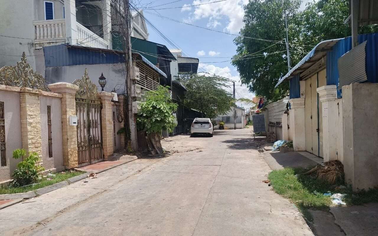 $$$-វីឡានៅចោមចៅ3លក់បន្ទាន់-$$$
