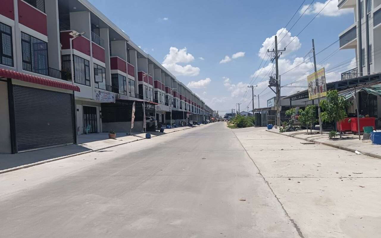 $$$-ផ្ទះកែងលក់បុរីសាន់នីសន្តិភាព2-$$$