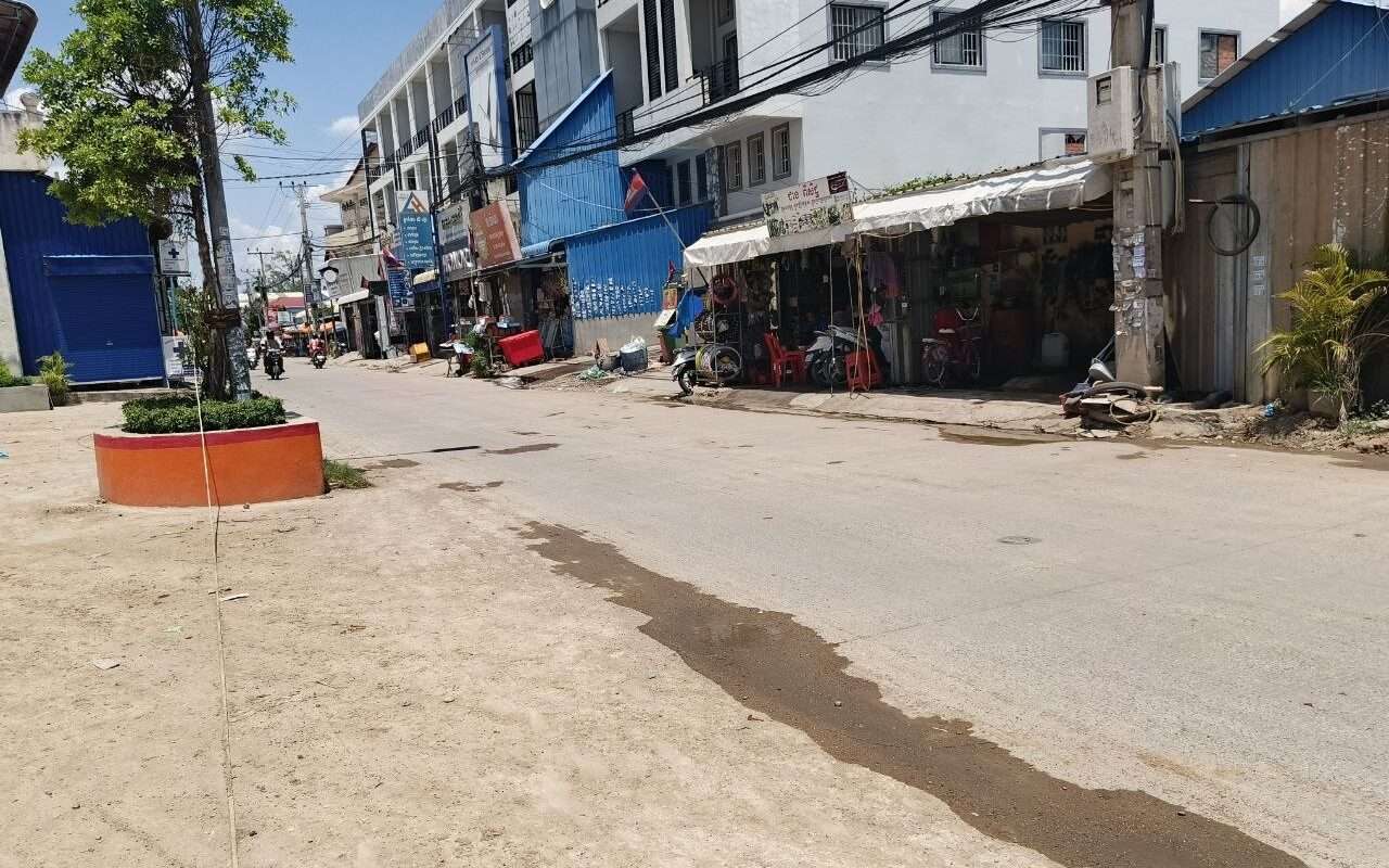 $$$-ឃ្លាំងជួលជិតវត្តព្រៃស្ពឺ-$$$