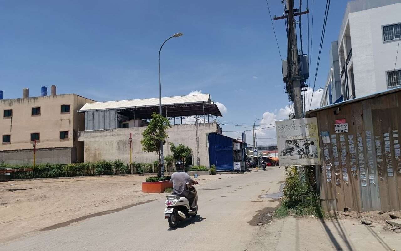 $$$-ដីជួលស្រែជំរៅ មុខវត្តព្រៃស្ពឺ-$$$