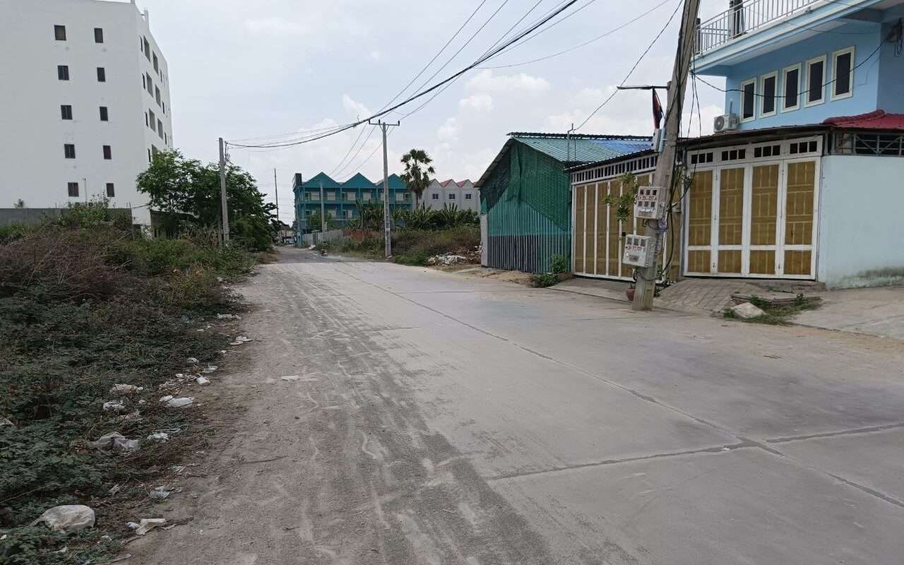 $$$-ដីកែងលក់7m x 20m $105,000-$$$