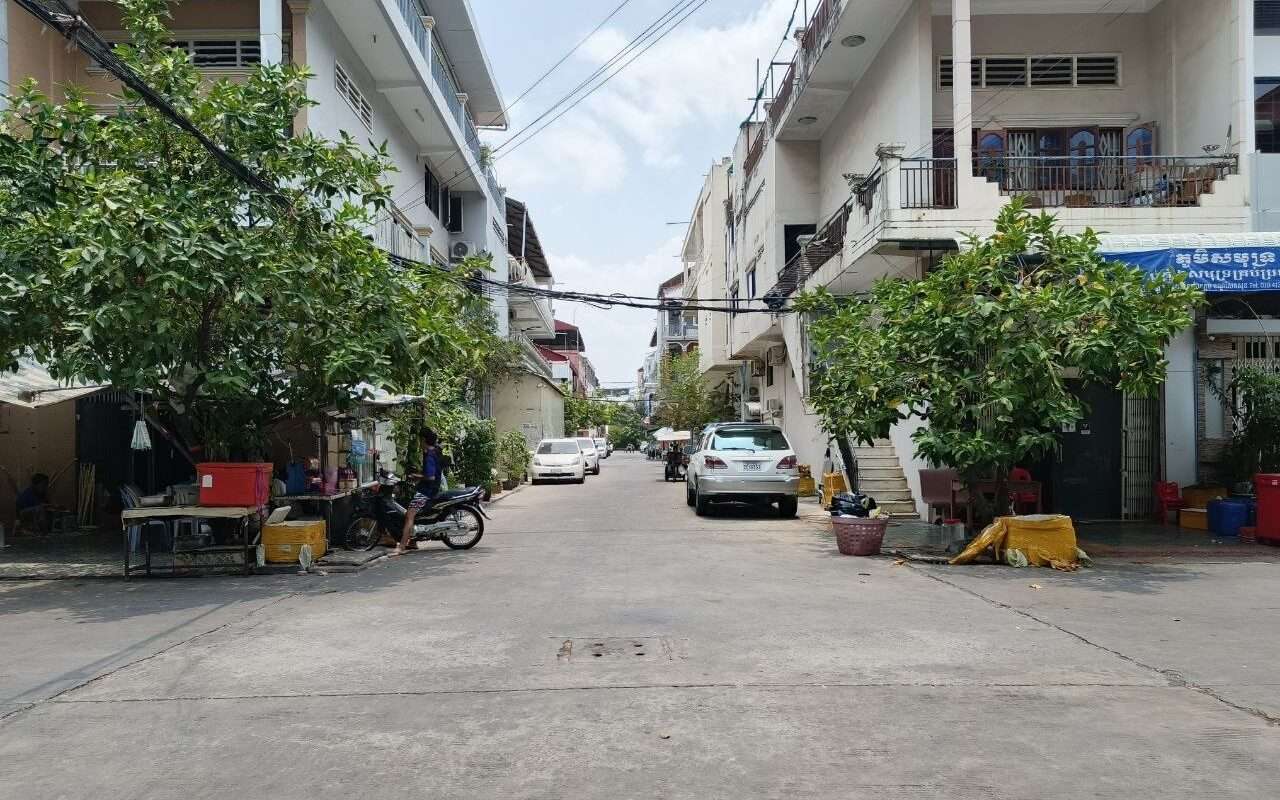 $$$-ផ្ទះកែងលក់បន្ទាន់ម្តុំសឡា-$$$