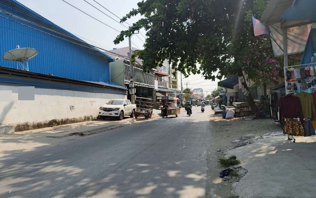 $$$-ឃ្លាំងជួលជ្រៃកោង-$$$