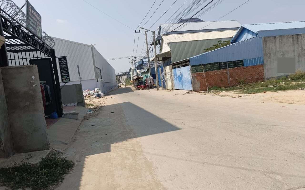 $$$-ដីកែងលក់21m x 20m $170,000-$$$