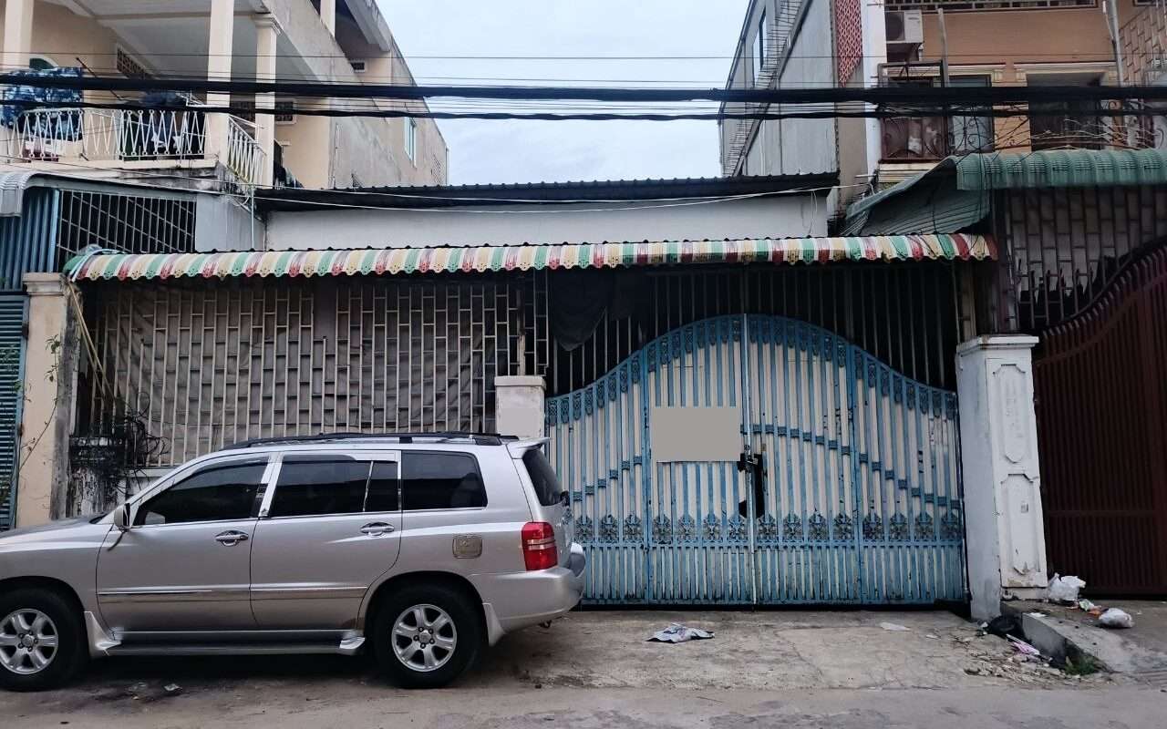 $$$-ដី-ផ្ទះលក់ 9m x 22m $300,000-$$$