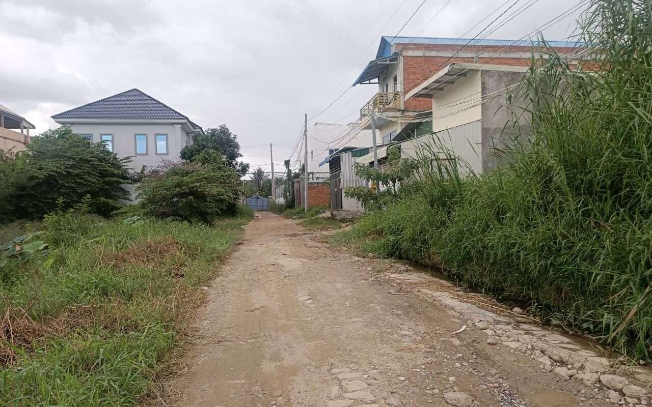$$$-ដីលក់4.2mx22 $40,000-$$$