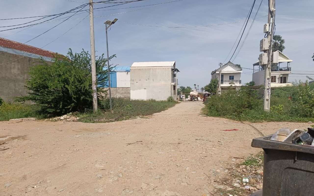 $$$-ដី-ផ្ទះលក់ 5m x 25m $57,000-$$$