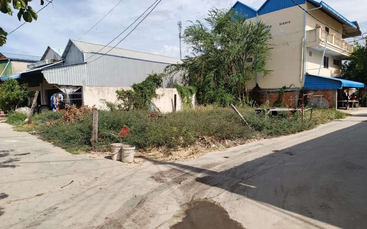 $$$-ដីកែងជួល 8m x 15m $300/ខែ-$$$