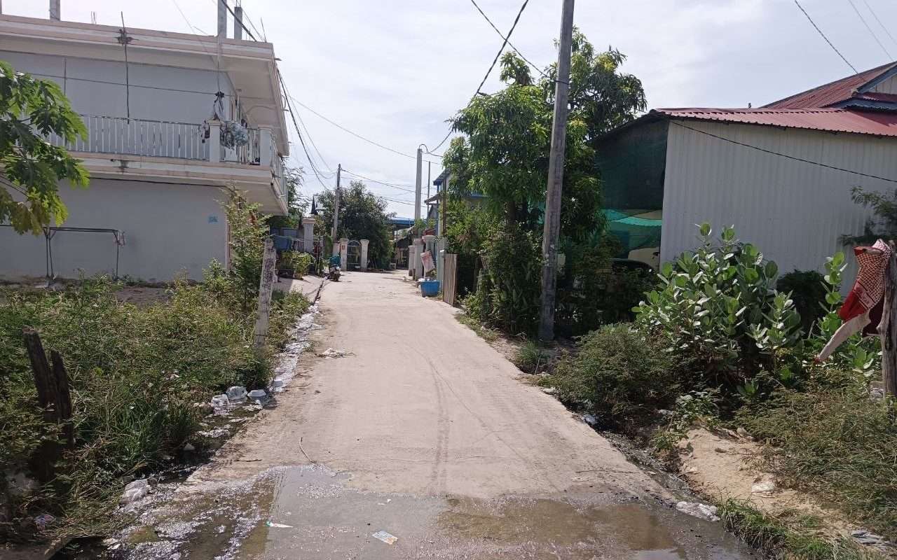 $$$-ដីកែងជួល 8m x 15m $300/ខែ-$$$