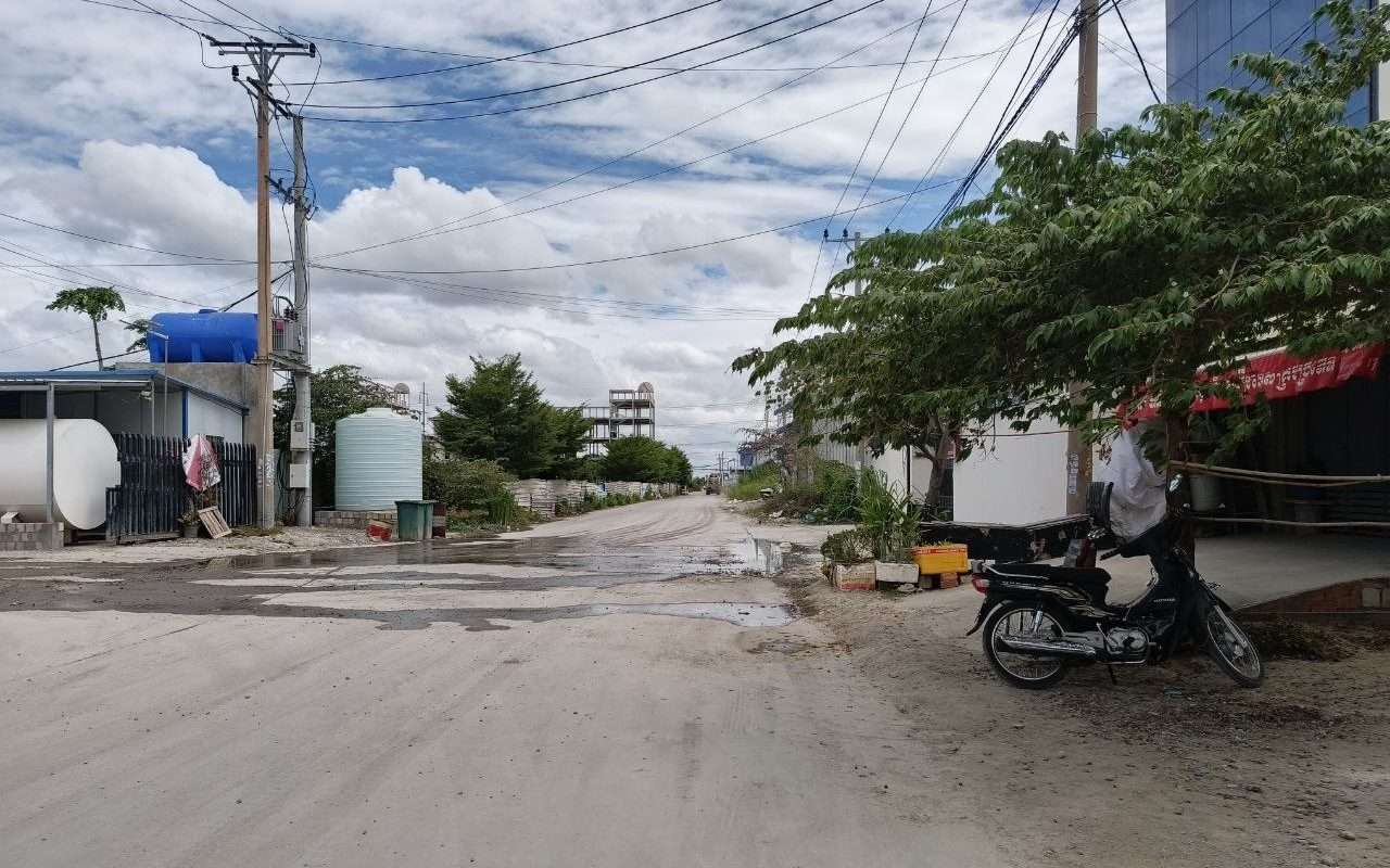 $$$-ដីលក់ប្លង់រឹង10m x 33m $120,000-$$$